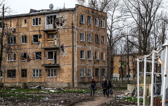 Жителі Авдіївки стали активніше евакуйовуватись з міста через авіаудари РФ, - поліція