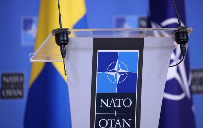 В НАТО хочуть створити раду з Україною. Що про це кажуть у Києві