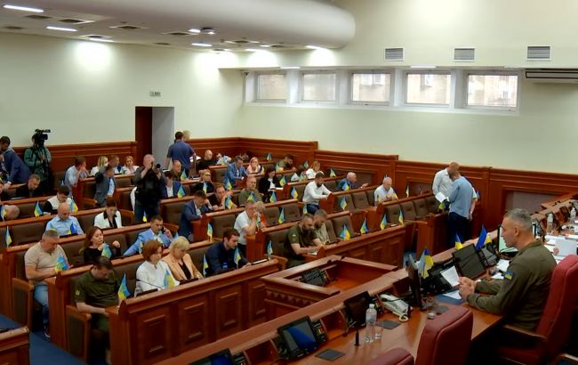 Київрада ухвалила звернення до влади дотримуватись норм Конституції для місцевого самоврядування, - Кличко