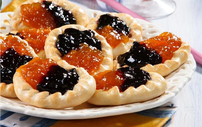 Старовинні українські мандрики: як приготувати традиційну випічку на Петра та Павла