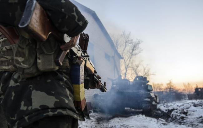 Боевики продолжают обстреливать позиции сил АТО возле Марьинки
