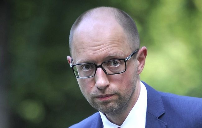 Виступ Яценюка в Раді: прем'єр-міністр звітує за рік роботи