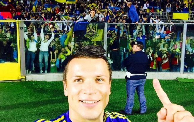 Коноплянка зробив патріотичне фото після перемоги збірної України