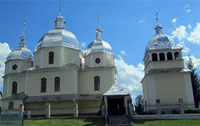 На Львівщині у церкві вивісили списки боржників пожертвувань