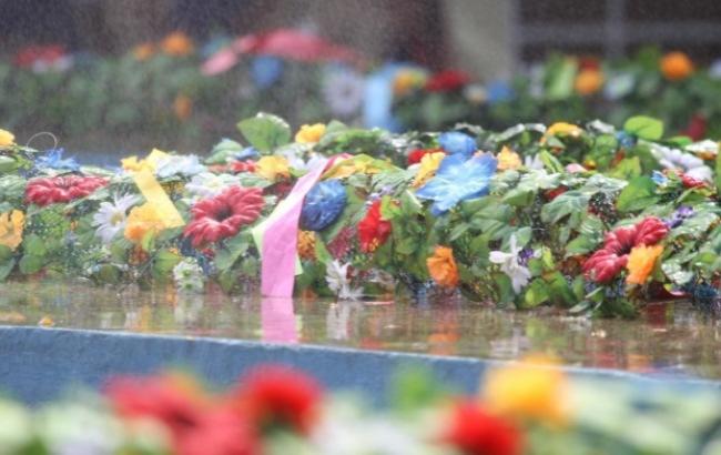 В Кривом Роге сплели самый большой венок в Украине