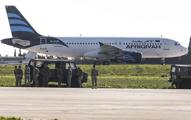 Угон ливийского самолета: на борту находится депутат Палаты представителей Ливии