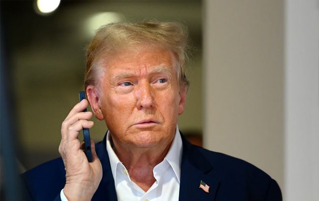 Трамп запускает собственный смартфон: что известно о "золотом трампофоне"