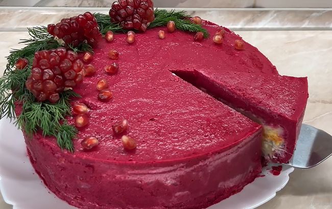 "Селедка под шубой" в виде торта: новый рецепт
