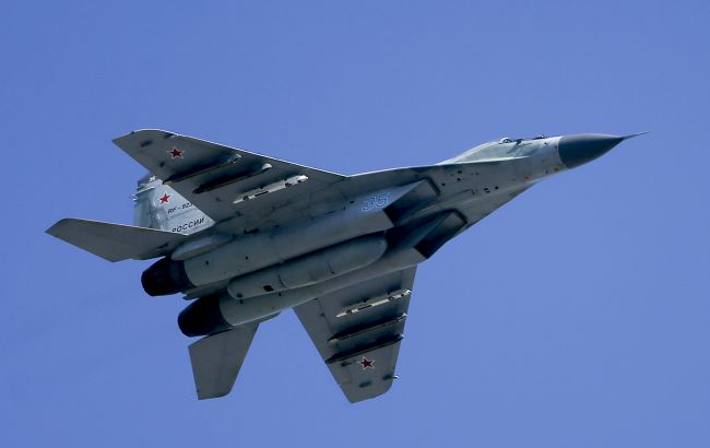 У Вірменії російський винищувач протаранив стовп (фото)