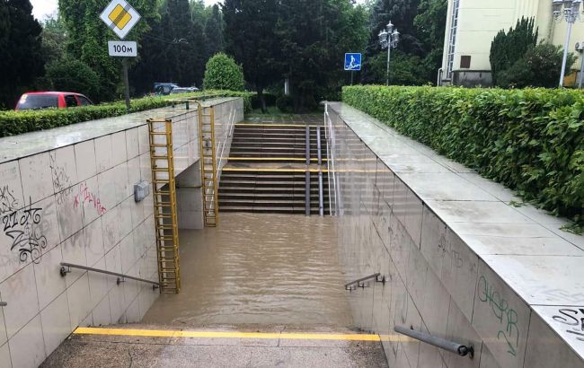 Турагент з РФ зраділа потопу в окупованій Ялті, де загинули люди