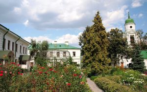 "Масонська" церква і могила матері Мазепи: краєзнавець розповів про таємниче місце в Києві