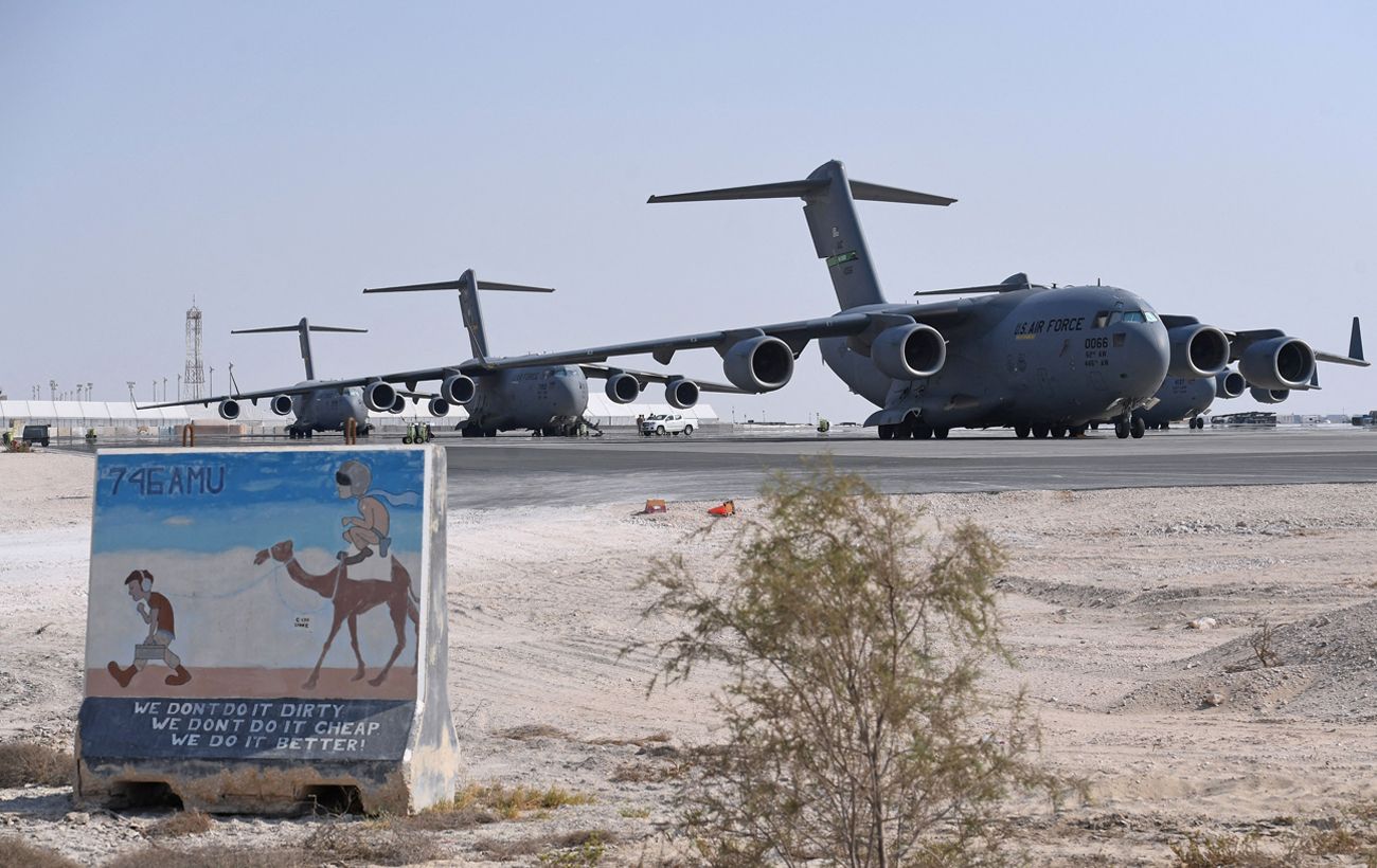 США рекомендовали части военных срочно покинуть базу в Катаре, - Reuters