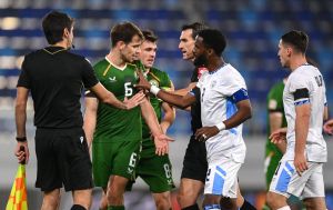 Скандальний плювок: в УЄФА відкрили розслідування через конфлікт між збірними Ізраїлю та Ірландії