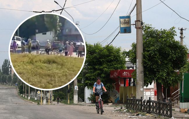 В Лисичанську мешканці змушені стояти у величезних чергах за хлібом через окупантів (відео)