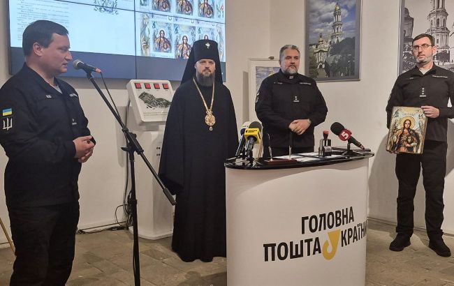 Архангел Гавриїл і молитва розвідника: Укрпошта презентувала нову марку до Дня капелана