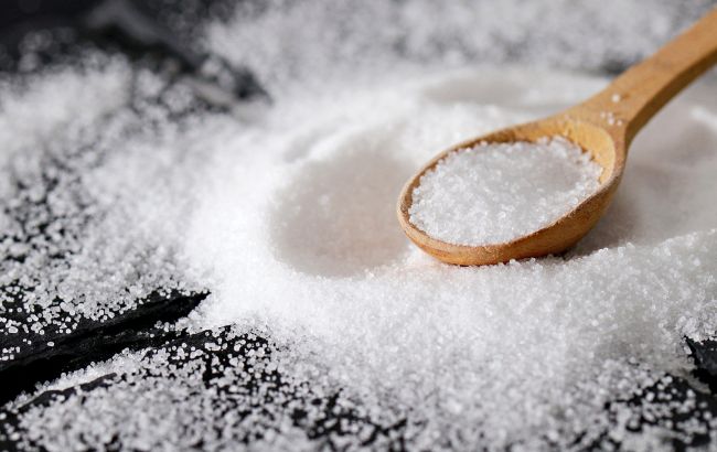 Дефіцит солі в Україні: як довго може тривати і чи варто запасатися "білим золотом"