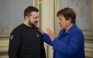 Перепочинок для України: гроші від МВФ і ЄС близько, але навесні - нові переговори