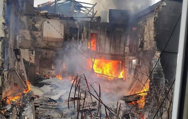 Окупанти обстріляли житловий сектор Курахового, пошкоджено тепломережу
