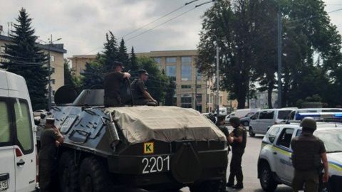 У Луцьку звільнили всіх заручників