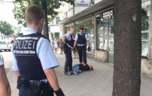Поліція вважає напад у Ройтлінгені злочином на побутовому грунті