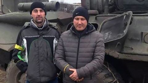 Двоє залізничників під Сумами голими руками захопили ворожий БТР та двох окупантів