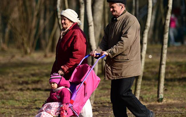 Погода на завтра: в Украине без осадков, температура до +12