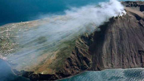 В Італії при виверженні вулкану загинула людина