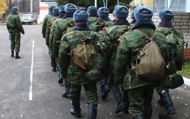 Призовникам в окупованому Криму надсилають повістки в українських конвертах