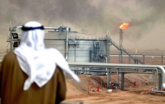 Саудівська Аравія скоротила видобування нафти після рішення ОПЕК, - WSJ