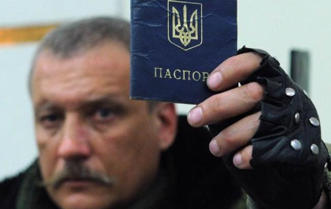 МЗС перевіряє наявність українського громадянства у заарештованих в Іспанії з тонною кокаїну громадян