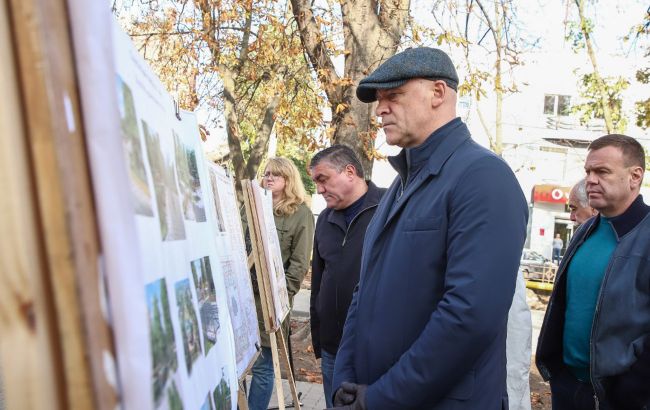 Труханов: в Одессе ведется комплексное благоустройство еще одного сквера