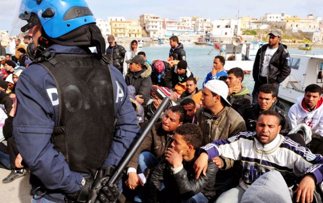 МЗС Латвії прогнозує ізоляцію від ЄС за відмову приймати біженців