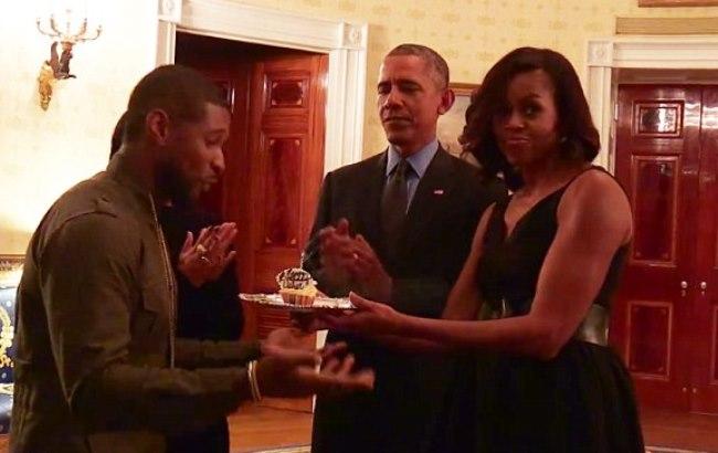 Президент США спел песню известному музыканту