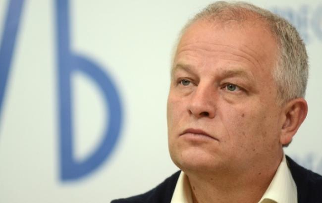 Порошенко выступает за введение порядка обеспечения учащихся учебниками