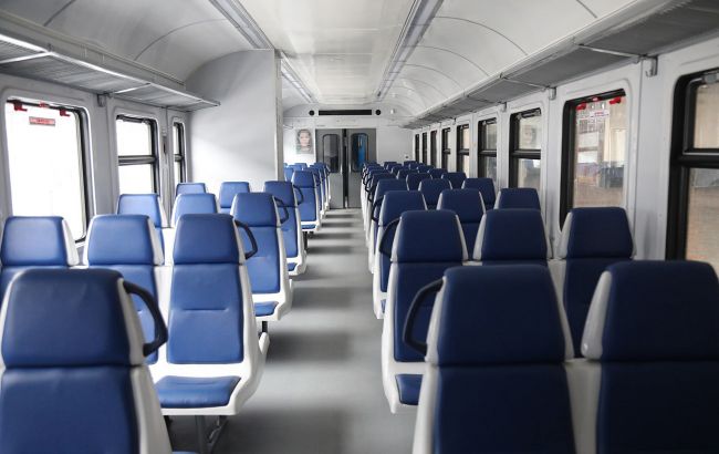 УЗ назначит восемь дополнительных пригородных поездов с 26 июля: список