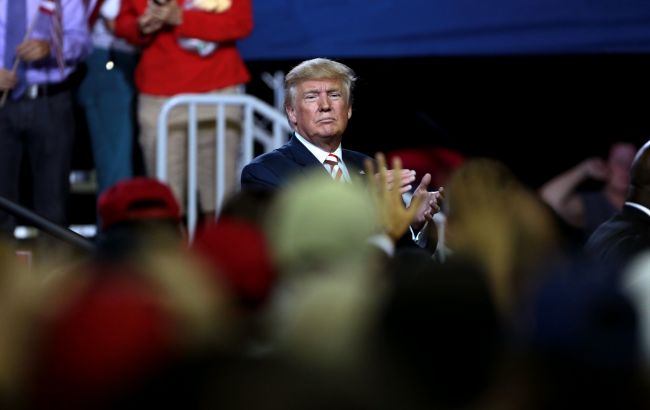 Трамп пригрозив заблокувати соцмережі в США