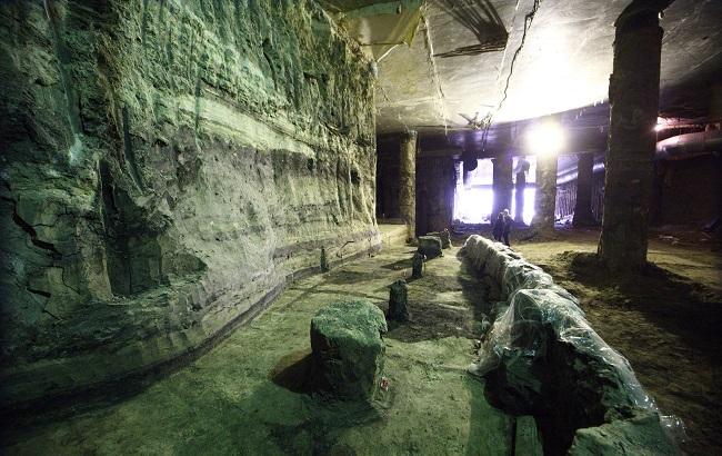 Київ може залишитися без унікального підземного музею на Поштовій площі