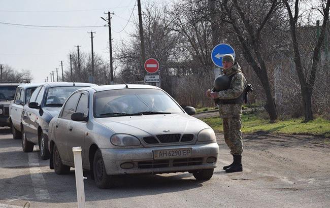 КПВВ на Донбассе пересекли за сутки 39 тыс. человек