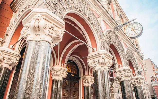 НБУ на 25 квітня послабив курс гривні до 26,17 грн/долар