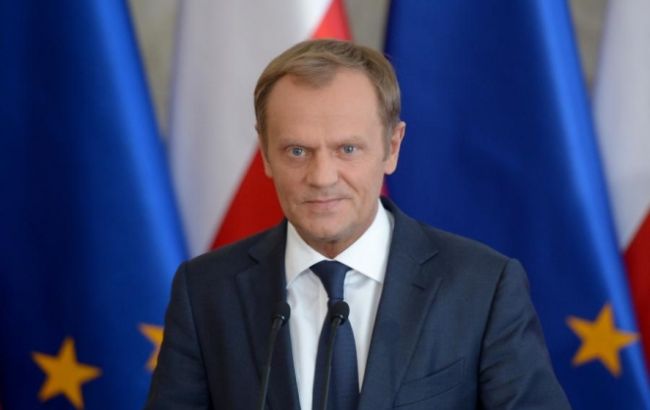 Туск предупредил Меркель о возможной "катастрофе" в Европе из-за Греции