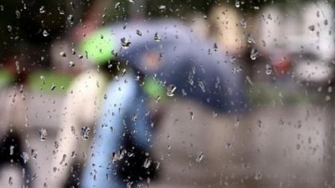 Синоптики попереджають про дощі та град в Україні