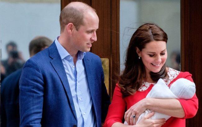 Хрестини сина принца Вільяма і Кейт Міддлтон: з'явилися офіційні фото королівської родини на честь події