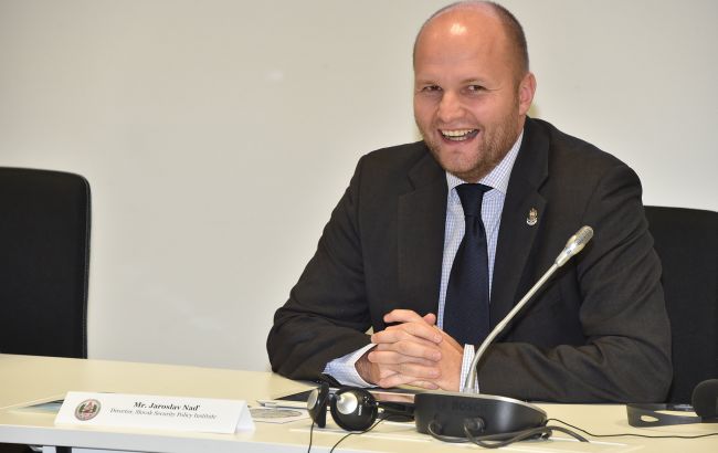 Словакия передаст Украине восемь артиллерийских установок Zuzana 2, - Минобороны