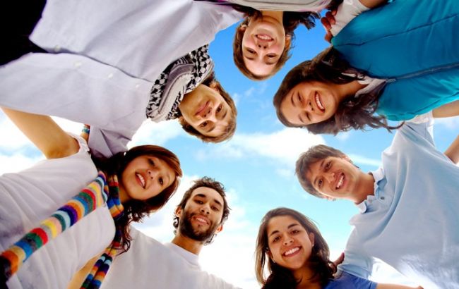 В Украине сегодня отмечают День молодежи