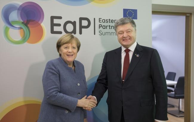 Порошенко та Меркель обговорили розміщення миротворців ООН на Донбасі