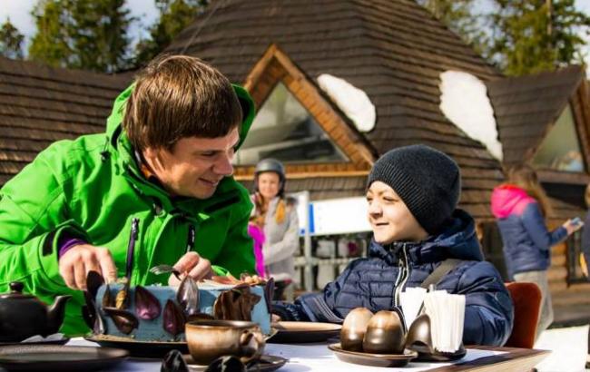 "Побачити вершину України": Дмитро Комаров виконав мрію важкохворої дитини