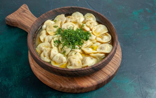 Ідеальні пельмені з вишуканим соусом: рецепт від шеф-кухаря