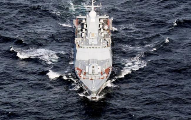Россия перебросила в Азовское море около 40 военных кораблей, - разведка