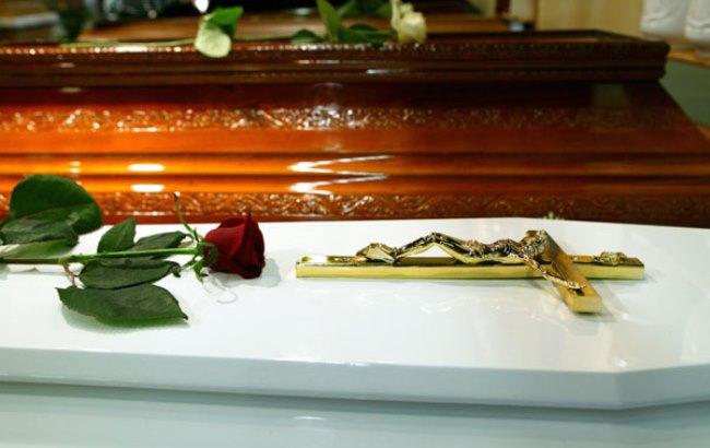 Погребальные решения: в России запустят услугу "гроб в аренду"