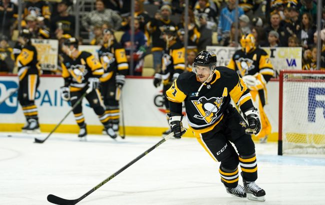 Форвард "Піттсбурга" з чотирма пунктами став головною зіркою вечора НХЛ: відео